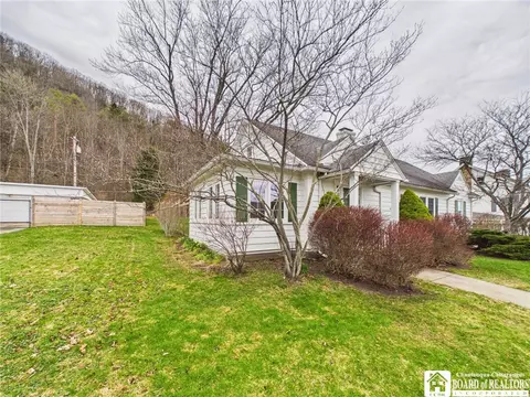 Exterior - 422 York St, Olean, NY 14760 photo 9 of 9