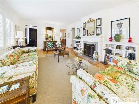 Living - 422 York St, Olean, NY 14760 photo 3 of 9