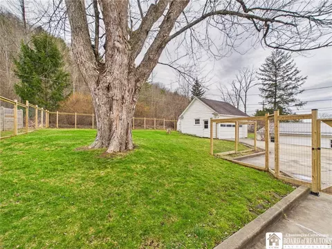 Exterior - 422 York St, Olean, NY 14760 photo 3 of 9