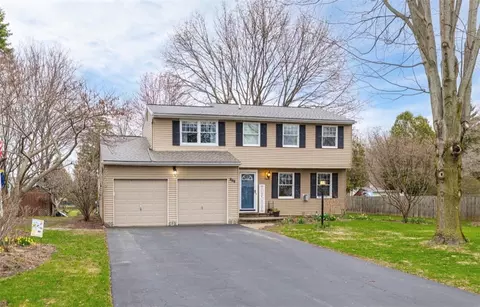 888 Copperkettle Rd, Webster, NY 14580