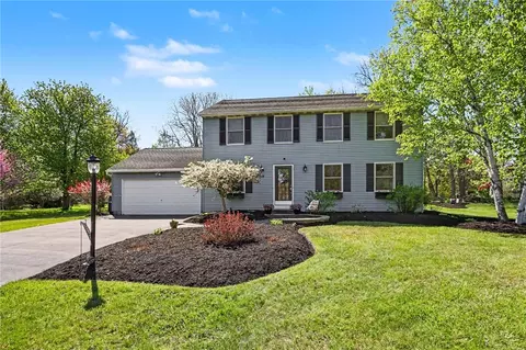 29 Camborne Cir, Perinton, NY 14450