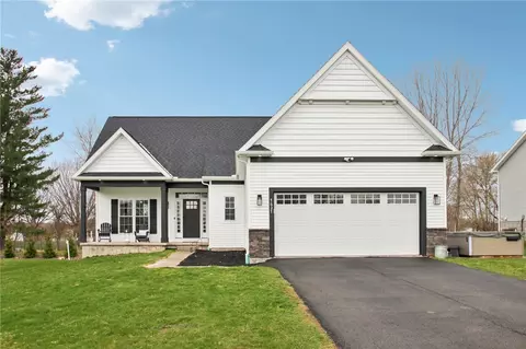 7627 Fairway Dr, Sodus Point, NY 14555