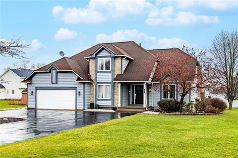 199 Windmill Trl, Ogden, NY 14624