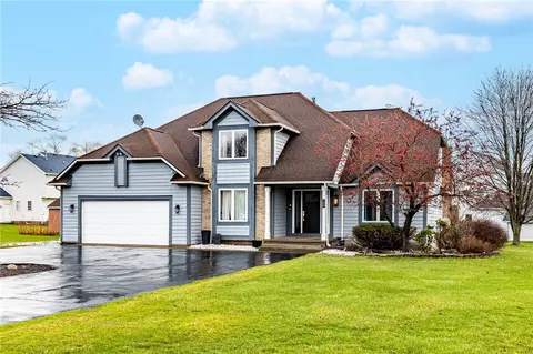 199 Windmill Trl, Ogden, NY 14624