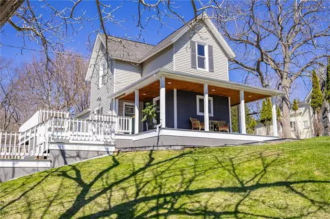 8289 Lake Rd, Sodus Point, NY 14555