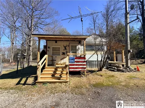 1154 Little Loop Rd, Portville, NY 14770