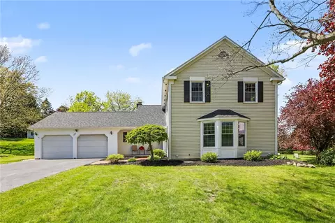 17 Bardney Cir, Perinton, NY 14450