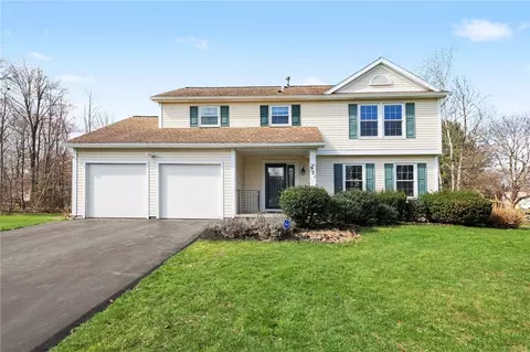 921 Basswood Dr, Webster, NY 14580