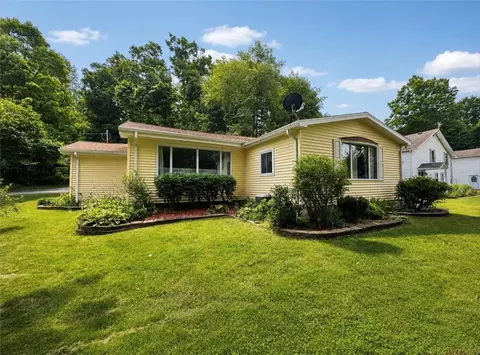 3849 E Perry Ave #3849, Silver Lake, NY 14549