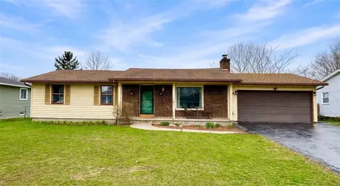 78 Bru Mar Dr, Gates, NY 14606