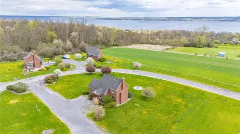 444 Armstrong Rd, Geneva, NY 14456
