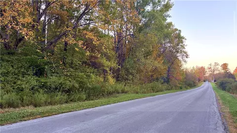 273 White Rd, Parish, NY 13131
