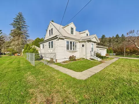 9 N 3rd St, Bradford, PA 16701