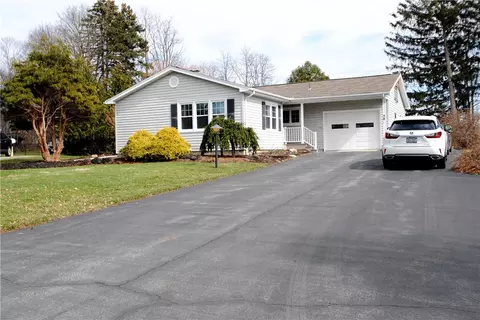38 Westview Cres, Geneseo, NY 14454