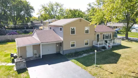 268 Angelus Dr, Irondequoit, NY 14622