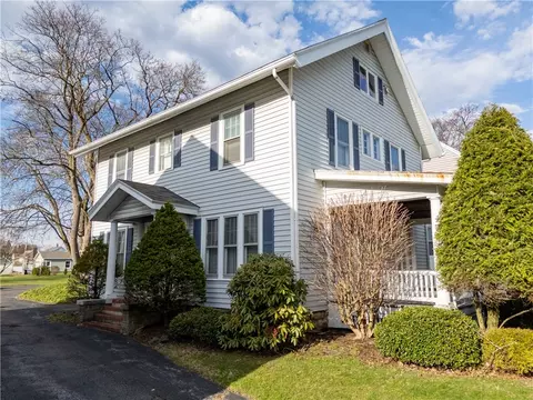 263 E Genesee St, Auburn, NY 13021