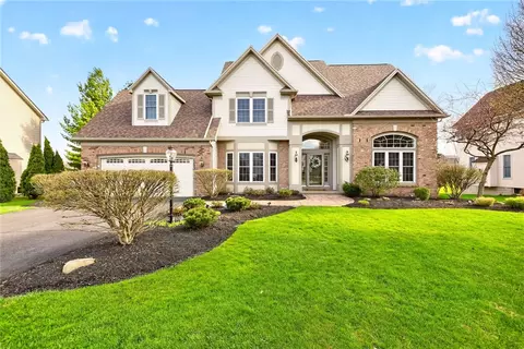 1293 Thistleberry Ln, Webster, NY 14580
