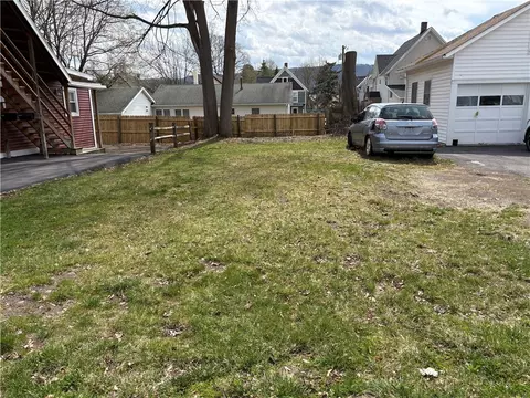 7 Columbia St, Oneonta, NY 13820