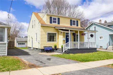 605 Grant St, East Rochester, NY 14445