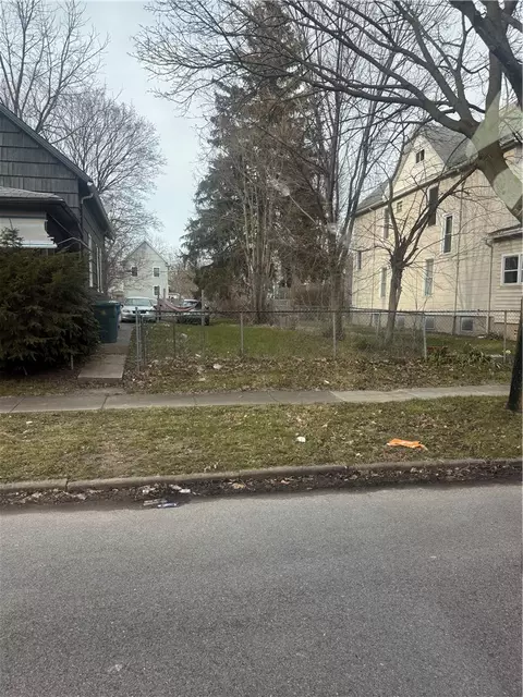 464 Frost Ave, Rochester, NY 14611