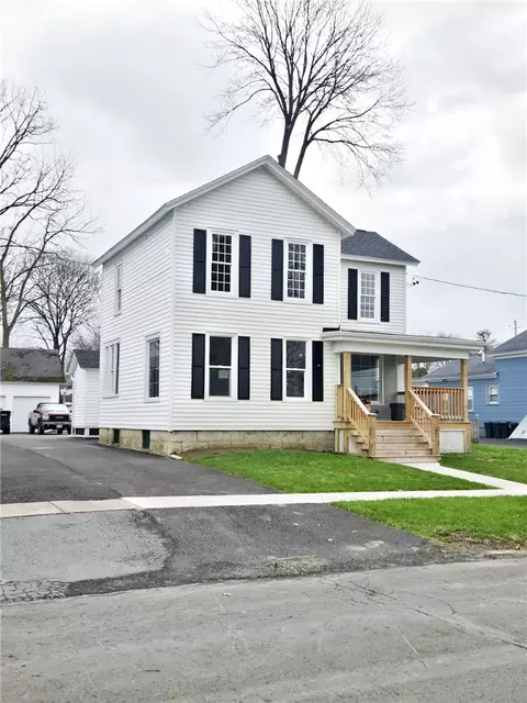 30 Evans St, Auburn, NY 13021