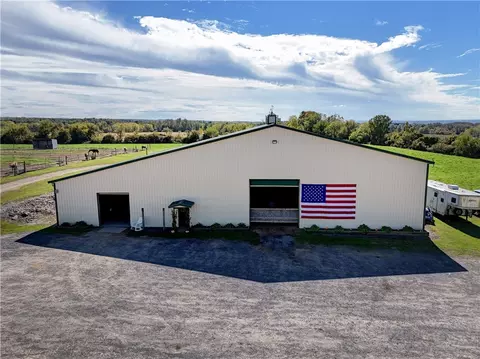 1262 Fitzpatrick Rd, Springport, NY 13021
