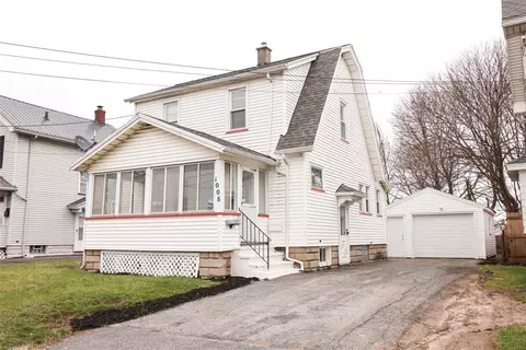 1008 Glide St, Rochester, NY 14606