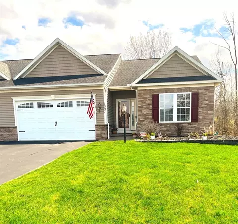 1097 Railway Xing, Webster, NY 14580