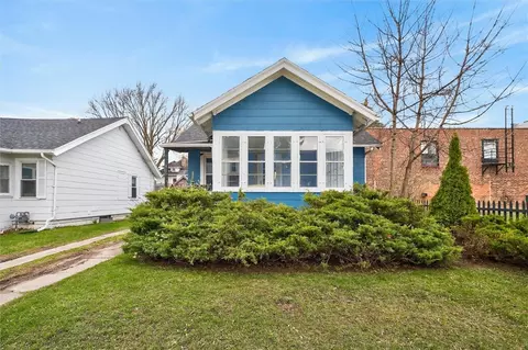 416 Roycroft Dr, Rochester, NY 14621