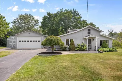 4561 Allen Rd, Canandaigua, NY 14424