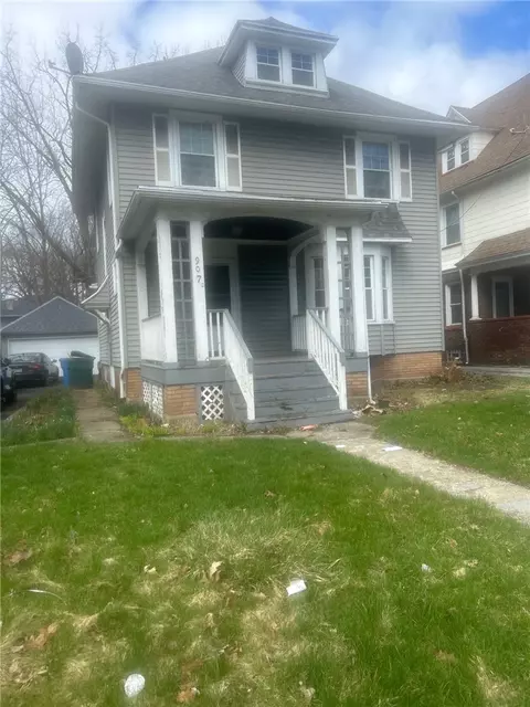 907 Dewey Ave, Rochester, NY 14613