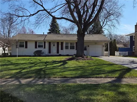 516 Heritage Dr, Greece, NY 14615