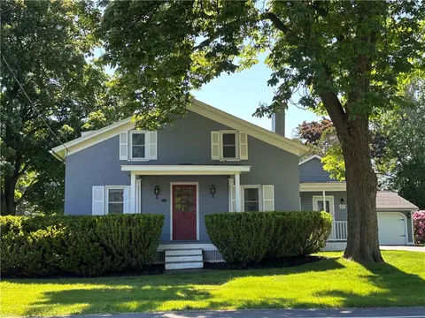 548 White Springs Rd, Geneva, NY 14456