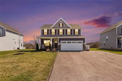 1749 Ackerman Way, Farmington, NY 14425