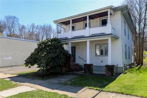86 W Second St, Corning, NY 14830