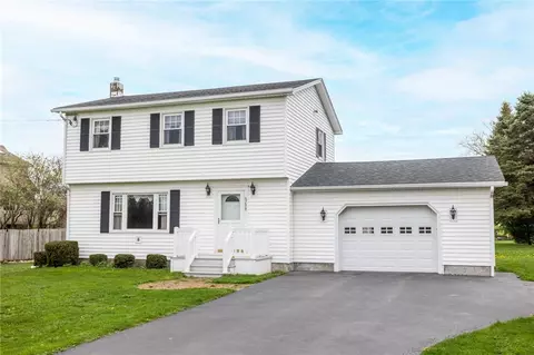 6798 Westcott Rd, Le Roy, NY 14482