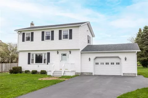 6798 Westcott Rd, Le Roy, NY 14482