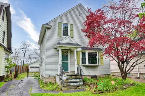 93 Kingsboro Rd, Rochester, NY 14619