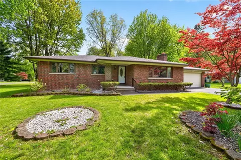 805 John Glenn Blvd, Webster, NY 14580