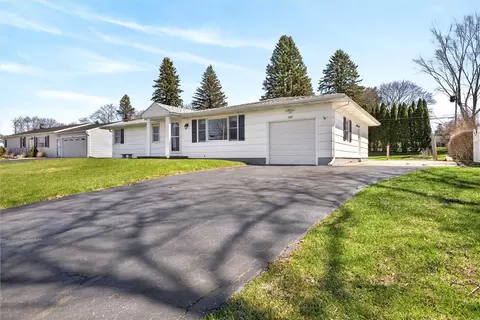 489 Chestnut Ridge Rd, Chili, NY 14624