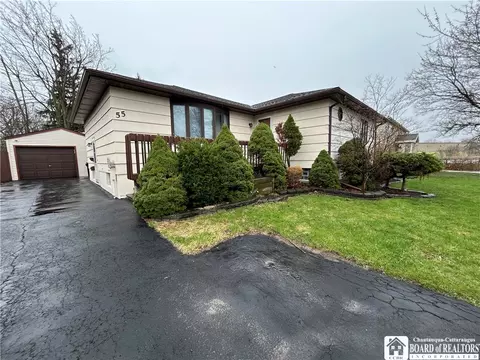 55 Lynbrook Dr, Tonawanda, NY 14150