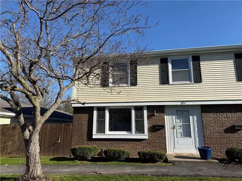 894 Hidden Valley Rd, Gates, NY 14624