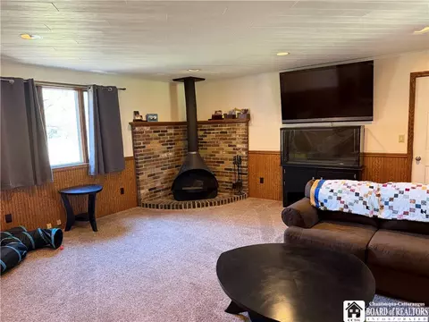 Living - 760 Genesee St, Olean, NY 14760 photo 4 of 6