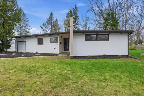 321 Brookview Dr, Irondequoit, NY 14617