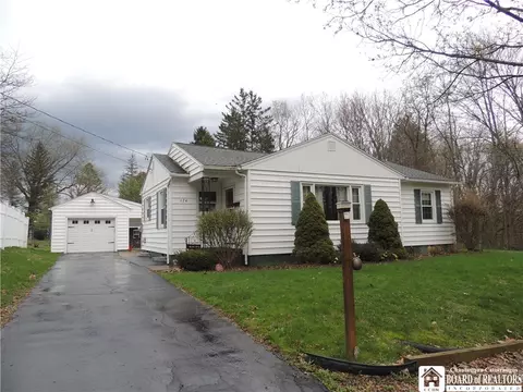124 Niagara Ave, Jamestown, NY 14701