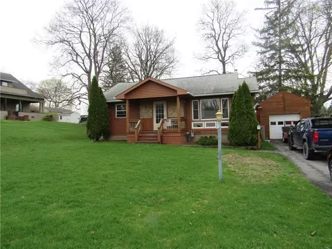 151 Bryant Ave, Arcadia, NY 14513