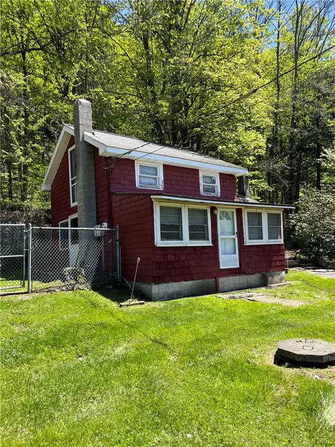 1750 Southside Rd, Middletown, NY 12455