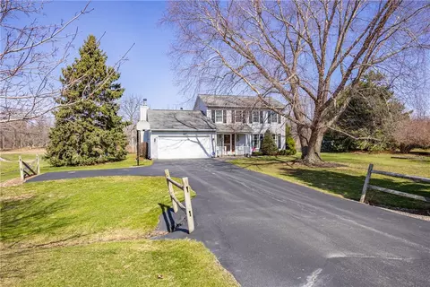4637 Lake Rd, Williamson, NY 14589