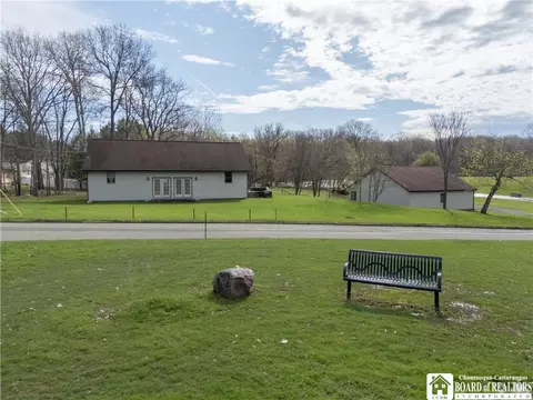 31 Hughes St, Jamestown, NY 14701