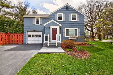 296 Castleman Rd, Rochester, NY 14620